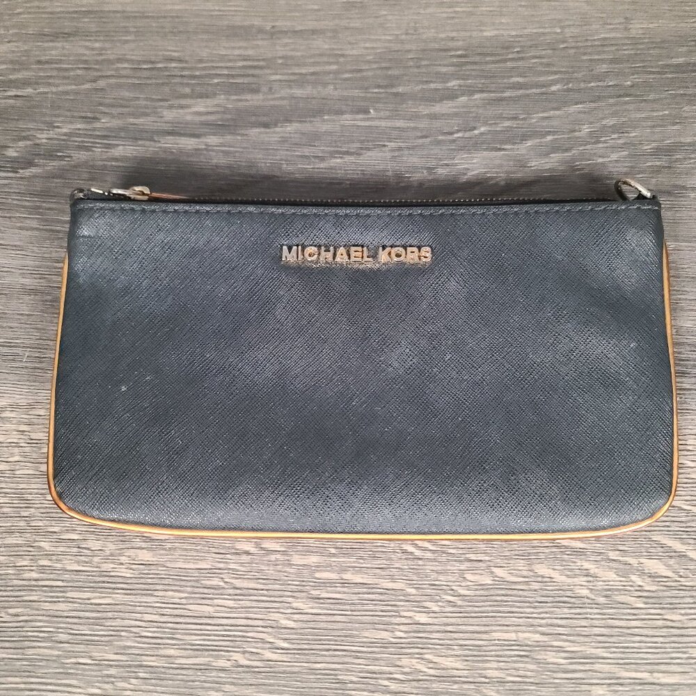 Michael Kors Black Leather Set Travel wristlet Missing Handle